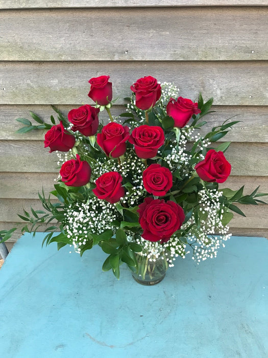 Romantic Roses, Vased Dozen